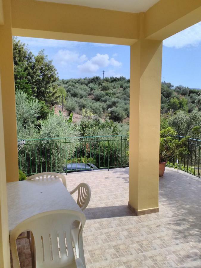 Klidonas Apartments Akrogiali Екстериор снимка