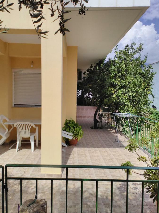 Klidonas Apartments Akrogiali Екстериор снимка